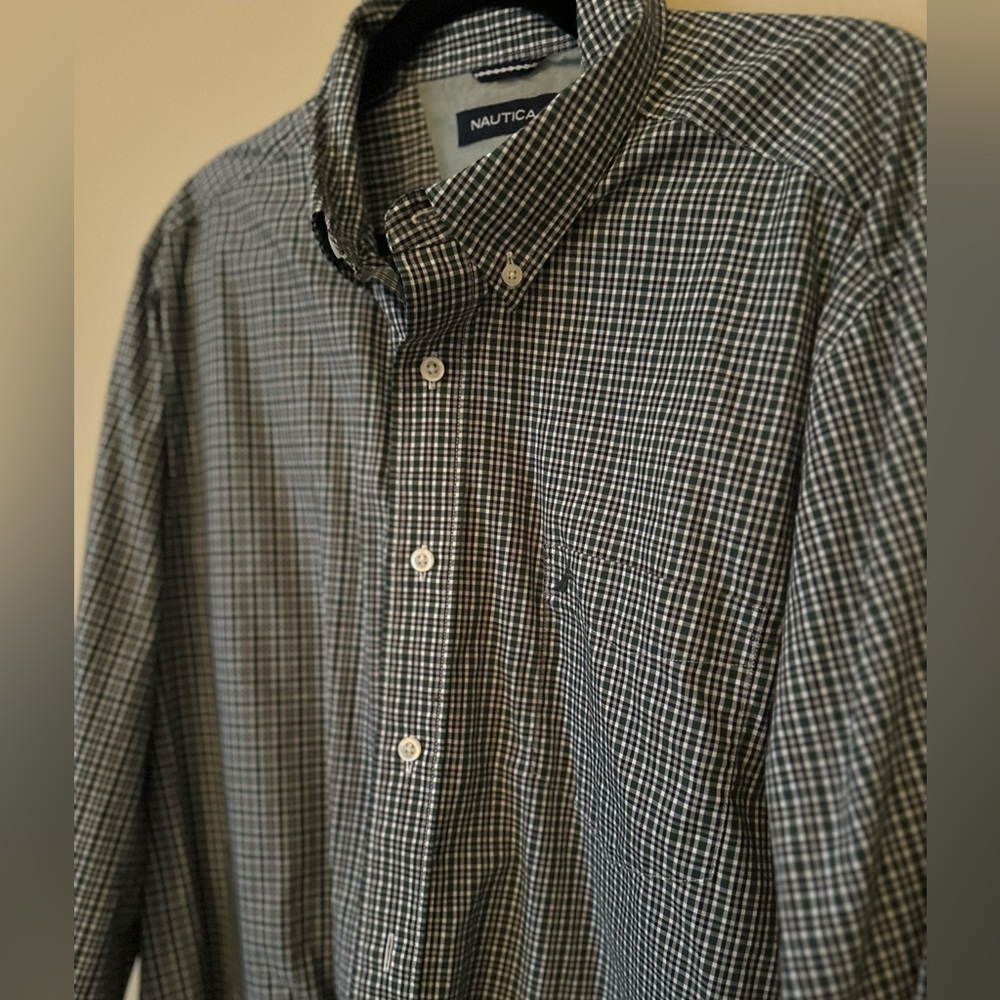 Nautica men’s long sleeve button up shirt